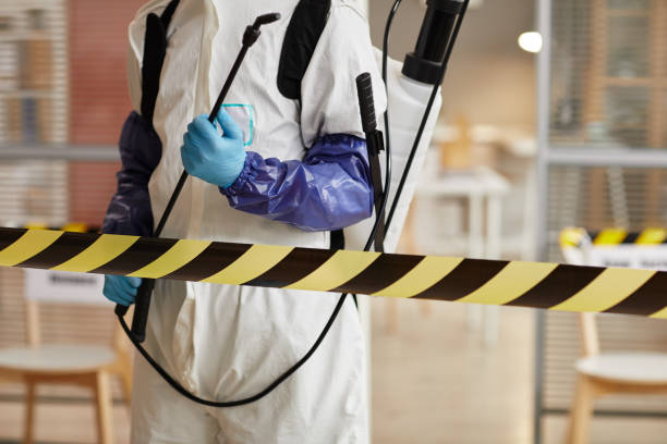Professional Biohazard technician working in Wood River, IL